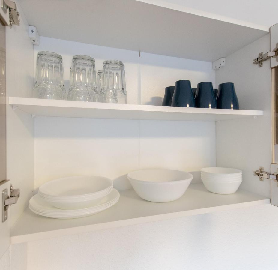 Raj Living - 1 Or 3 Room Apartments - 20 Min Messe Dus And Old Town Dus Düsseldorf Exteriör bild