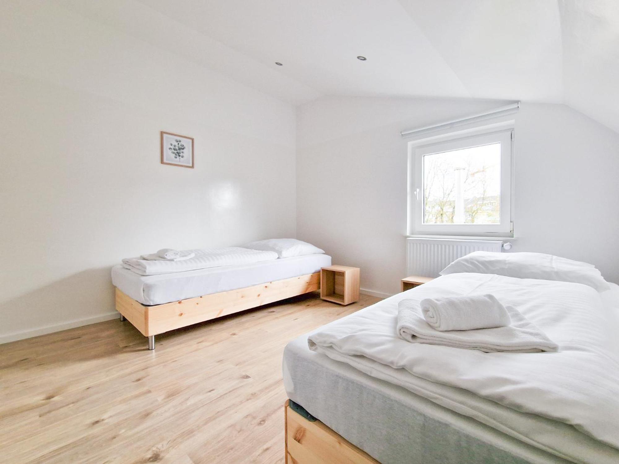 Raj Living - 1 Or 3 Room Apartments - 20 Min Messe Dus And Old Town Dus Düsseldorf Exteriör bild
