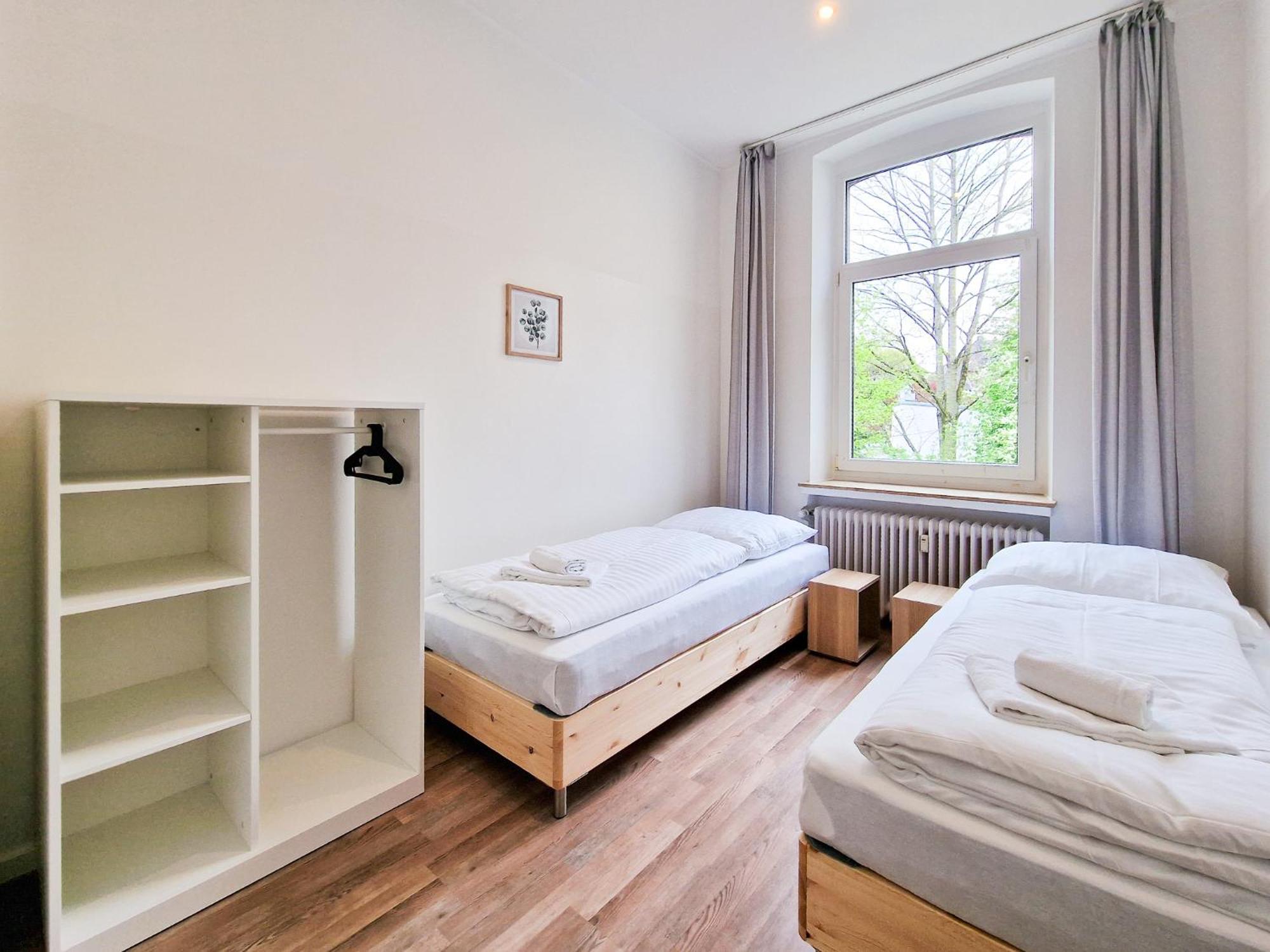 Raj Living - 1 Or 3 Room Apartments - 20 Min Messe Dus And Old Town Dus Düsseldorf Exteriör bild